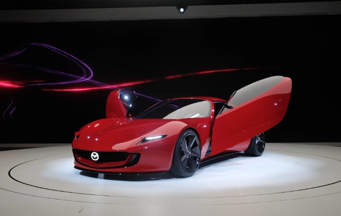 Cận cảnh Mazda Iconic SP - Xe thể thao hybrid 'đốn tim' người xem