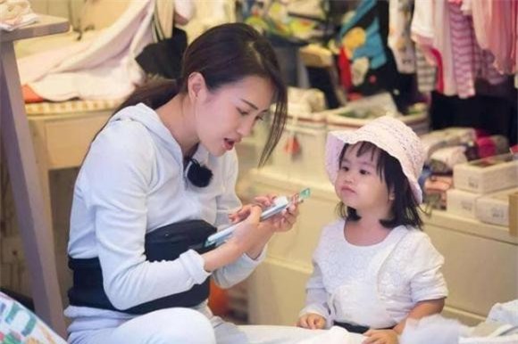 kiêng kỵ khi nuôi dạy con 2 nuôi con, dạy con, cổ nhân, người xưa, Nuôi con trai có 2 điều kiêng kỵ, nuôi con gái có 5 điều kiêng kỵ, kiêng kỵ khi nuôi dạy con