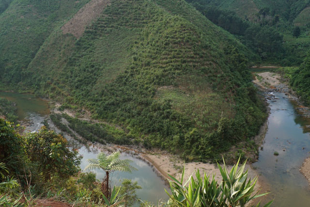 Aur - ngôi làng không công nghệ tách biệt thế giới