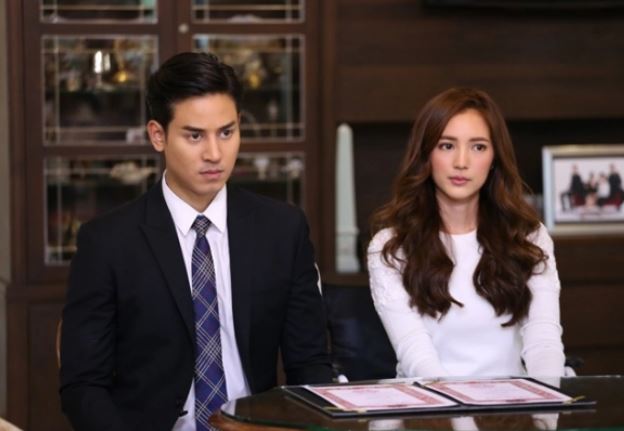 Lạ đời, chồng bỏ đi theo kẻ thứ 3 thua kém vợ đủ thứ, một năm sau ly hôn cô mới có lời giải đáp rồi cười thanh thản