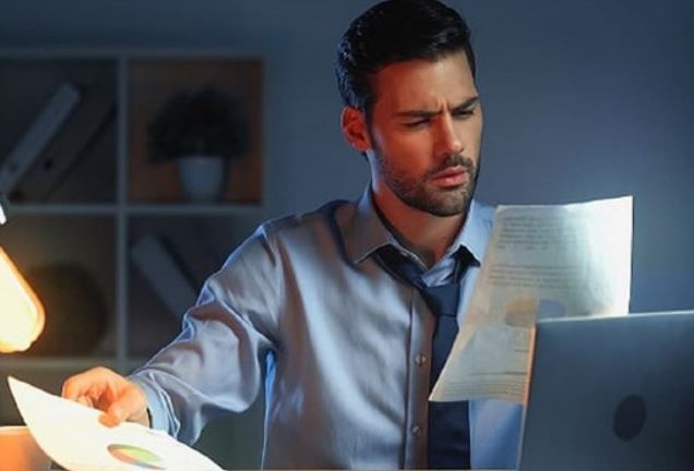 3 lý do vì sao chồng bạn không muốn về nhà sau giờ làm