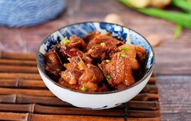 Nhiều người chê con này hôi nhưng nấu lên cực ngon, protein cao hơn cả bò và gà, giá chỉ khoảng 60.000 đồng/kg