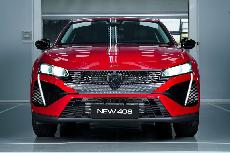Peugeot 408 giảm giá hơn 100 triệu đồng trong tháng 11