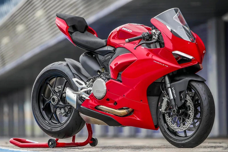 Ducati Panigale V2.