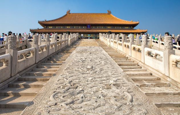 Triệu khách thăm Tử Cấm Thành mỗi năm cùng thắc mắc 1 câu hỏi “Người xưa di chuyển trăm tấn đá về xây cung điện cách nào?”, chuyên gia trả lời khiến ai cũng ‘bật ngửa’