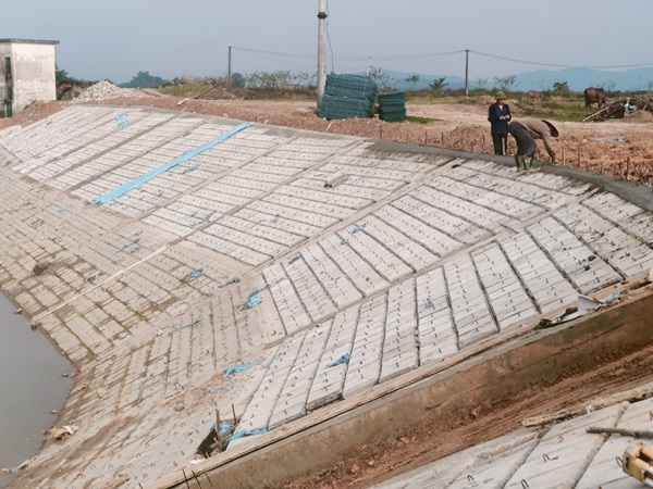 Hà Tĩnh: Trắng đêm thi công trên các công trình trọng điểm