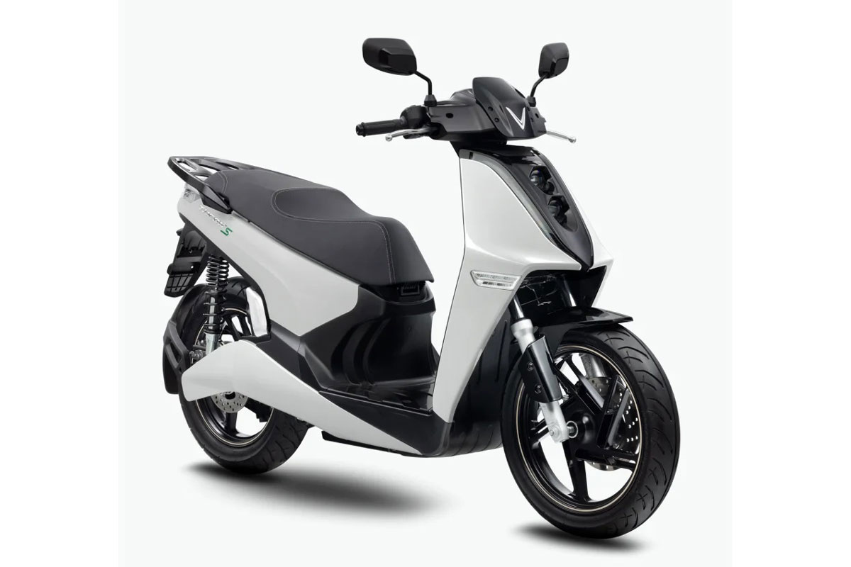 Bảng giá xe máy VinFast tháng 11/2023