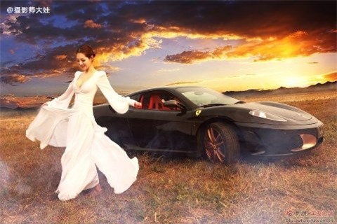 Ngắm chân dài bên ngựa chiến Ferrari ảnh 13