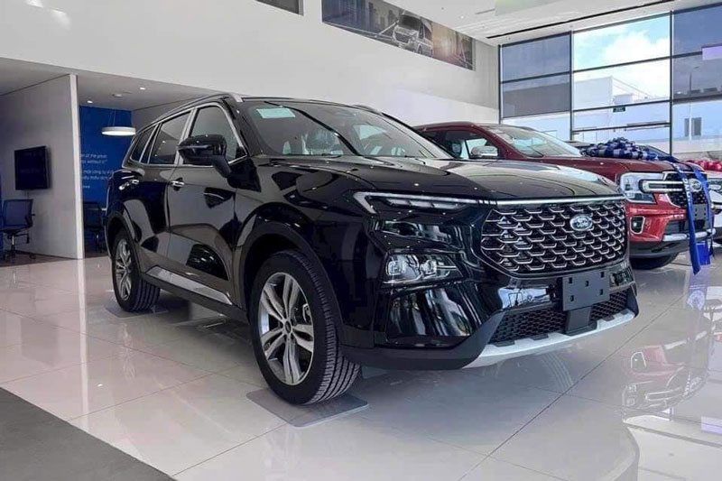 Ford Territory giảm giá hơn 170 triệu đồng, quyết ‘hạ bệ’ Mazda CX-5