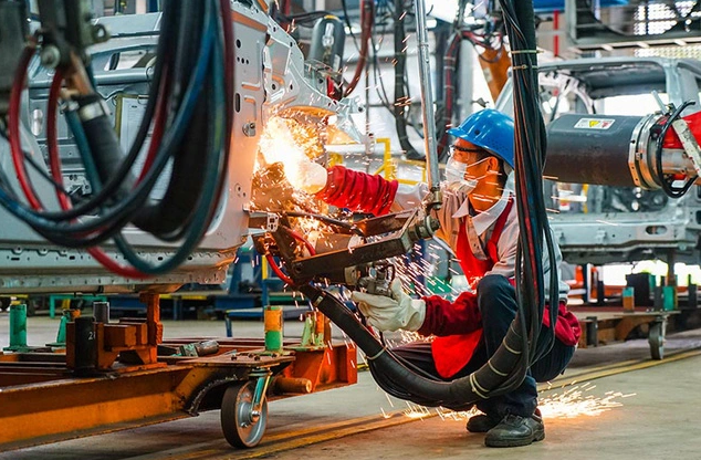 Kinh tế Việt Nam: Vượt thách thức, nắm bắt cơ hội