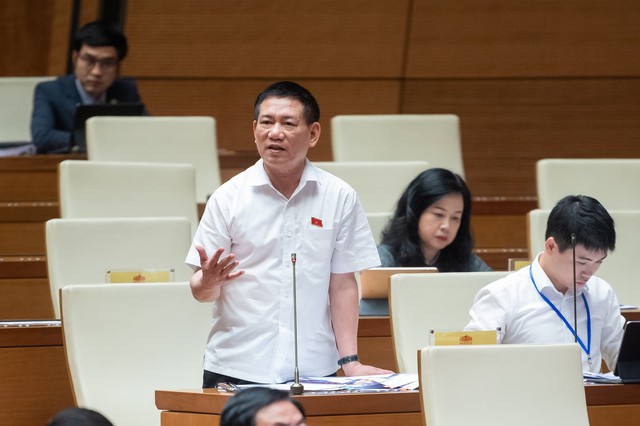 Bộ trưởng Bộ Tài chính nói gì về việc bán xăng dầu phải xuất hoá đơn điện tử?