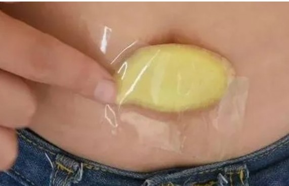 Tại sao mỗi tối trước khi ngủ nên đắp gừng lên rốn, chị em là người được lợi nhiều nhất