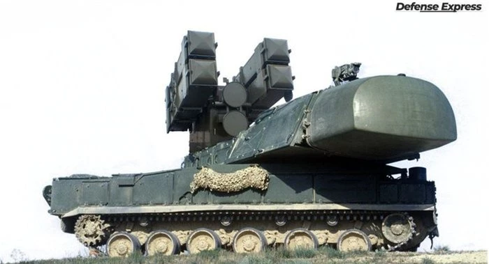 FrankenSAM là một hướng đi độc đáo do Mỹ thực hiện, khi tận dụng khung gầm xe mang phóng tự hành và radar của hệ thống phòng không do Liên Xô chế tạo với đạn tên lửa của phương Tây.