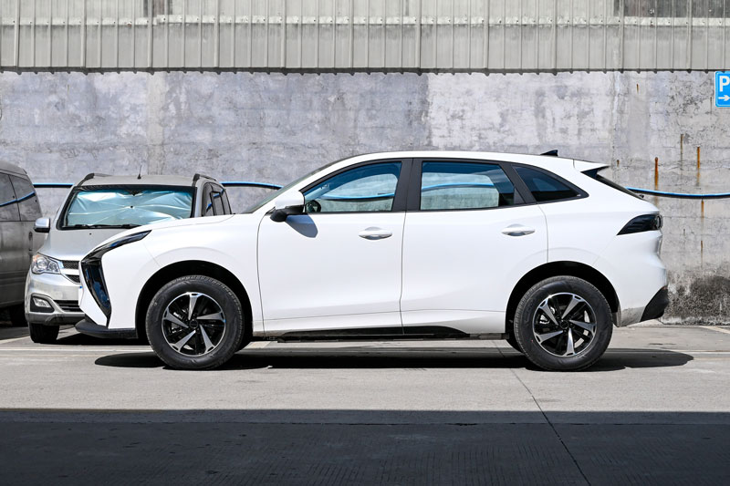 SUV kích cỡ ngang Mazda CX-5, công suất 163 mã lực, già gần 390 triệu đồng