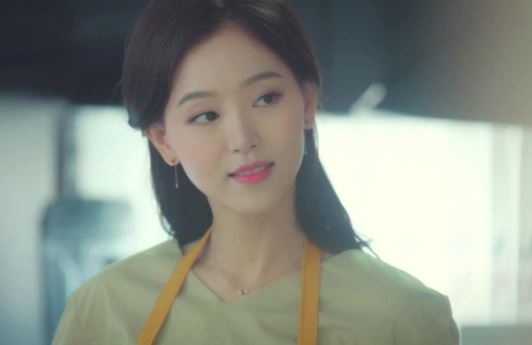 Đi ăn tân gia, vợ bị mọi người bóng gió 'vụng về thì mất chồng như chơi', tôi chỉ ngó vào đủ khiến ai nấy đỏ mắt ghen tị