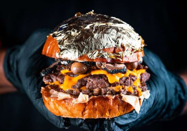 B&#xEA;n trong chi&#x1EBF;c b&#xE1;nh m&#xEC; 142 tri&#x1EC7;u &#x111;&#x1ED3;ng c&#xF3; g&#xEC;: T&#x1EA5;t c&#x1EA3; nguy&#xEA;n li&#x1EC7;u xa hoa nh&#x1EA5;t, ph&#x1EA3;i &#x111;&#x1EB7;t tr&#x1B0;&#x1EDB;c 2 tu&#x1EA7;n