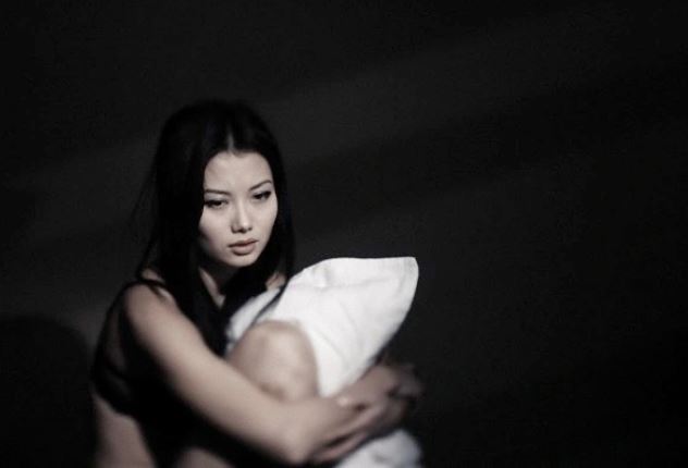 Giận chồng nên em ôm con bỏ về nhà mẹ đẻ, ngờ đâu anh lại đòi ly hôn vì cho rằng cả nhà vợ đang hùa nhau lừa dối anh