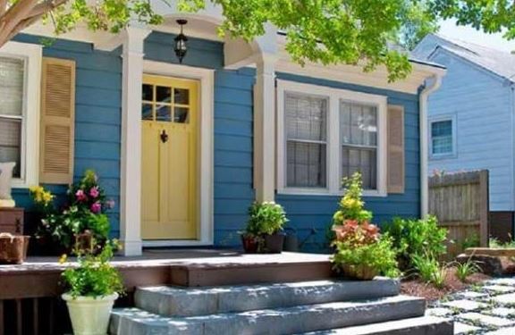 Cổ nhân nói: 'Vào cửa mà thấy ba điều thì gia đình hao tổn'. Ba điều có ý nghĩa gì?