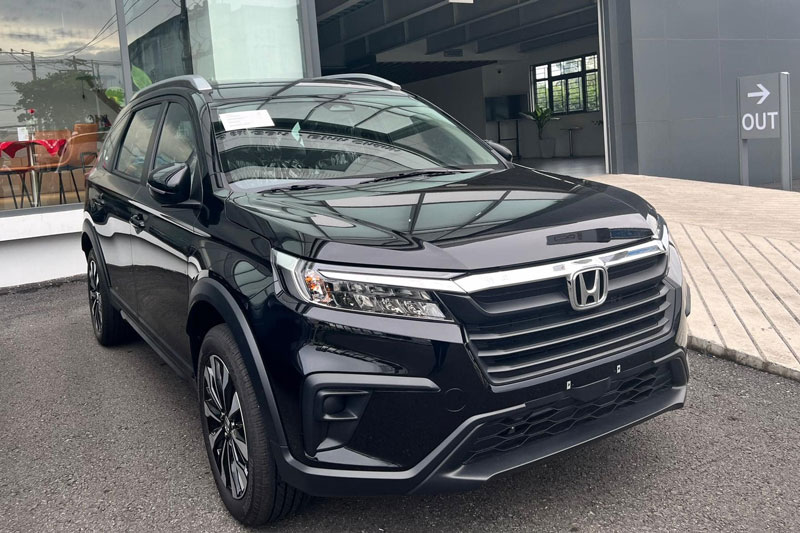 Honda BR-V giảm giá mạnh, quyết ‘lật đổ’ Mitsubishi Xpander