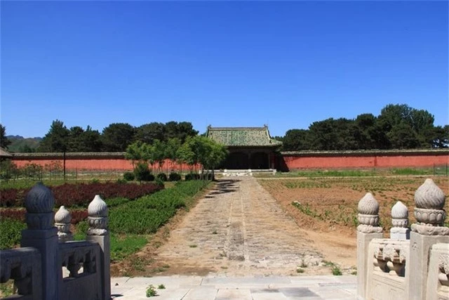 Mỹ nhân “mệnh khổ” từng được Ung Chính sủng ái, chết 7 năm vẫn ở trong cung: Vì sao Càn Long nổi giận? - Ảnh 5. Mỹ nhân “mệnh khổ” từng được Ung Chính sủng ái, chết 7 năm vẫn ở trong cung: Vì sao Càn Long nổi giận? - Ảnh 5.