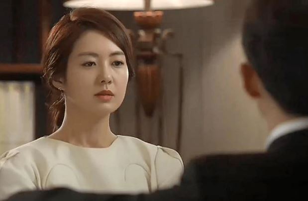 Chồng tòm tem gái lạ, vợ im lặng không nói gì chỉ nấu món này 'dằn mặt' trong suốt 1 tuần khiến anh ta vừa ăn vừa run