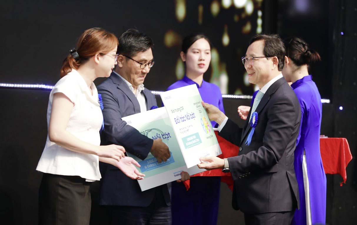 Samsung cam kết đồng hành cùng Việt Nam qua các hoạt động trách nhiệm xã hội