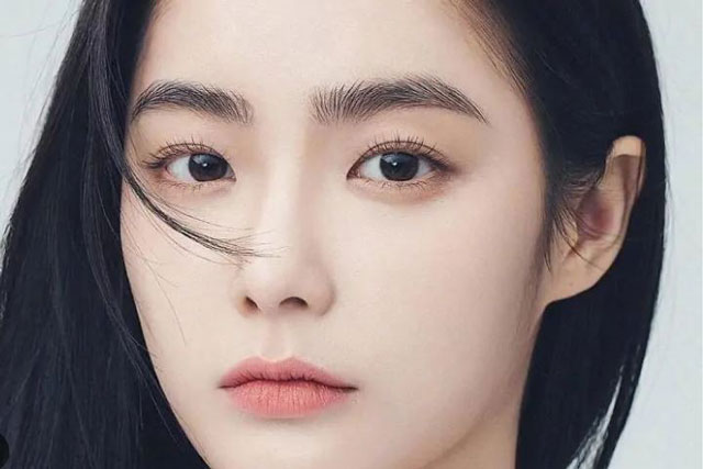 Thầy phong thủy nói nhìn dáng lông mày biết tình duyên phụ nữ, người có tướng lông mày này luôn viên mãn