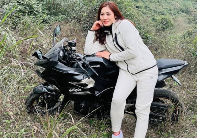 Hoa khôi bóng chuyền nhan sắc mặn mà tuổi 38 nhưng vẫn còn lẻ bóng, có sở thích chơi mô tô