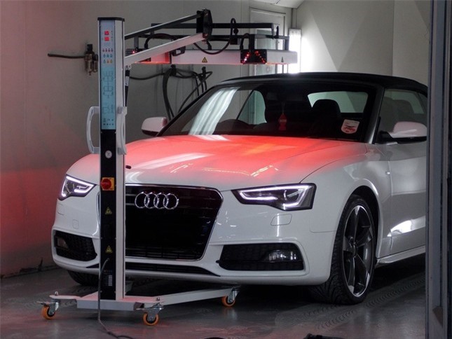 Cách xử lý khi đèn ô tô bị hấp hơi nước ảnh 2