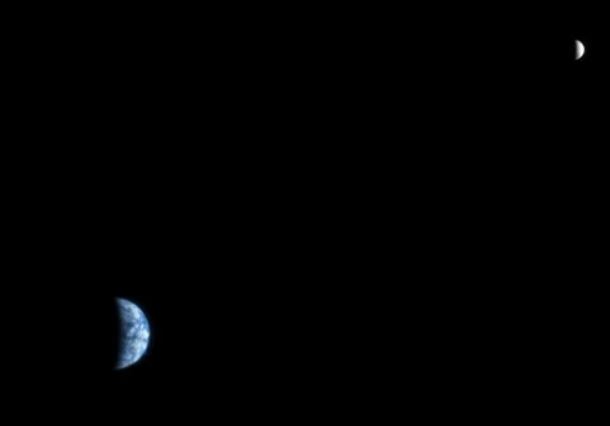 Trái Đất trông như thế nào khi nhìn từ các hành tinh khác?