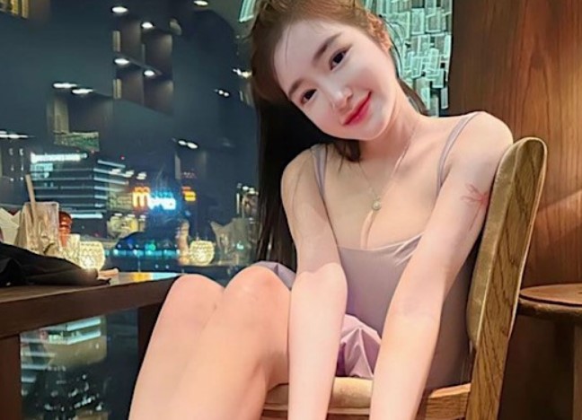 Đã là mẹ 2 con, hot girl một thời vẫn hút mọi ánh nhìn khi diện bikini siêu quyến rũ