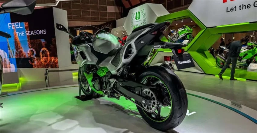 Kawasaki Ninja 7 Hybrid 2024 chính thức lộ diện - Ảnh 4.