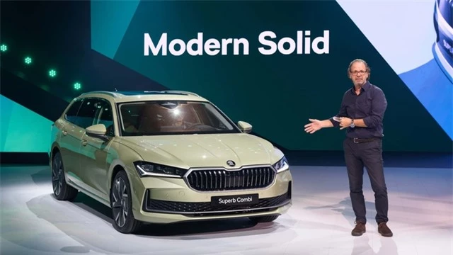 Skoda Superb đời mới chính thức ra mắt - Ảnh 1.