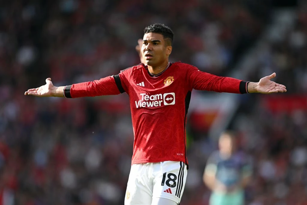 Casemiro xếp thứ 3.