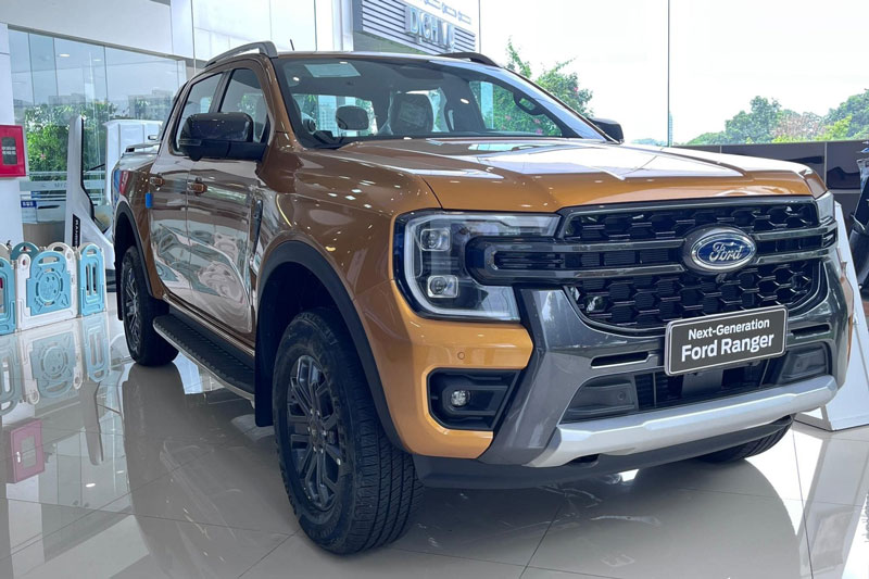 Top 5 xe bán tải 'đắt khách' nhất tại Việt Nam: Ford Ranger vững ‘ngôi vương’