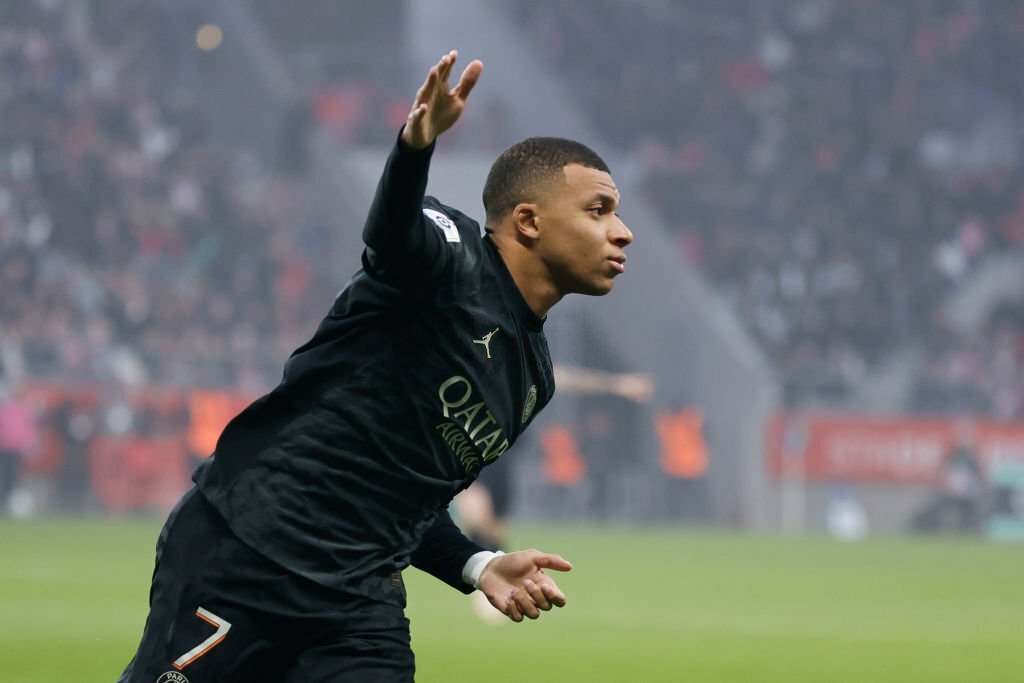 Đội hình những ngôi sao sẽ trở thành cầu thủ tự do trong Hè 2024