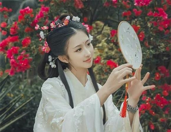 Nam tử hán không mao thì quý như vàng, nữ nhân có phúc thì ít mao 2 người xưa, cổ nhân, lông rậm rạp, lông tóc, lông thưa, Nam tử hán không mao thì quý như vàng, nữ nhân có phúc thì ít mao