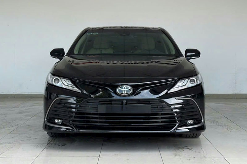 Phân khúc sedan hạng D tiếp tục giảm doanh số trong tháng 10/2023, Toyota Camry vẫn dẫn đầu