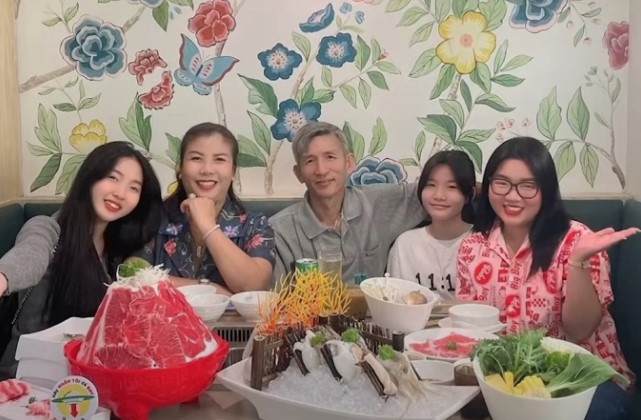 Công tử nhà giàu cãi lời mẹ yêu cô gái nghèo, cưới xong phá sản và cái kết sau 29 năm