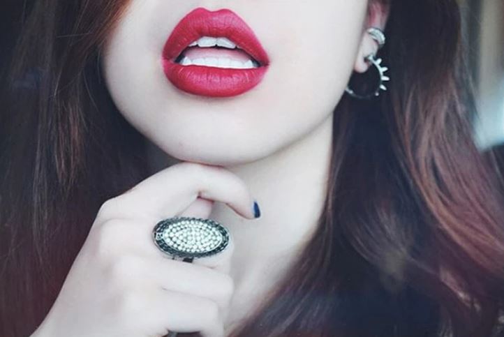 6 điểm trên cơ thể phụ nữ càng che giấu càng khiến đàn ông mê mẩn