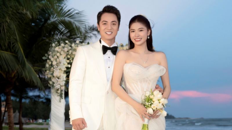 Ca sĩ Đăng Khôi: “Vợ là ngôi sao duy nhất đối với chồng”