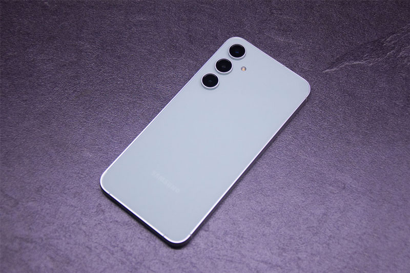 Samsung Galaxy S23 FE 5G giảm giá mạnh tại Việt Nam