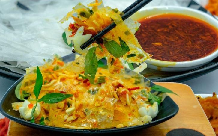 Tìm hiểu nguồn gốc của món bánh tráng trộn, món ngon được nhiều người mê mệt