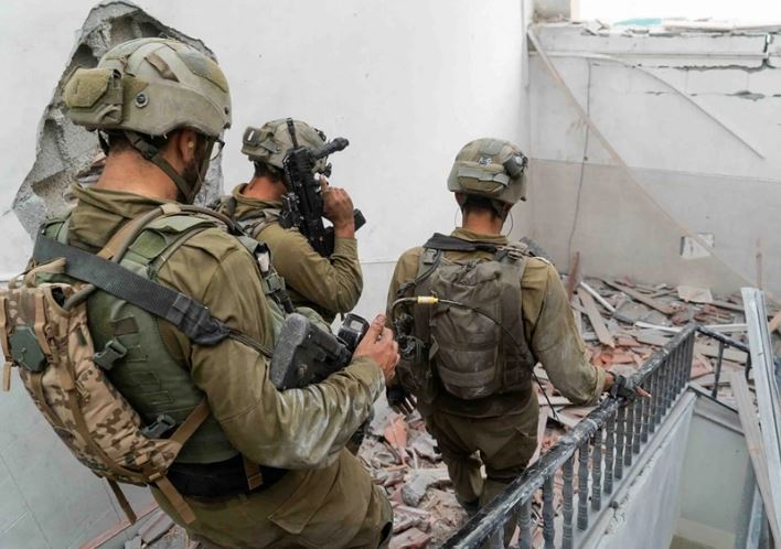 Quân sự thế giới hôm nay (17/11): Mỹ tăng tuổi thọ động cơ “pháo đài bay” B-52, Israel không giới hạn hàng viện trợ vào Gaza