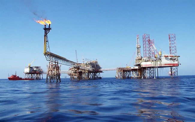 Xuất khẩu dầu thô lập kỷ lục mới