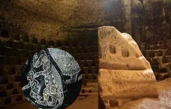 Những bức tranh tường trong đường hầm cổ đại khiến đội khảo cổ kinh ngạc: Loài người đã từng nuôi khủng long?