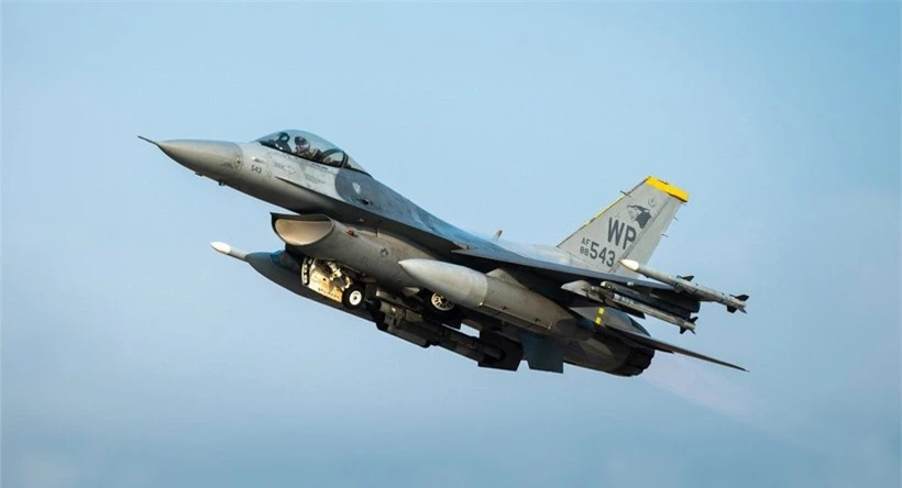 Phi công Ukraine sẽ phải vận dụng linh hoạt cách dùng tiêm kích F-16.