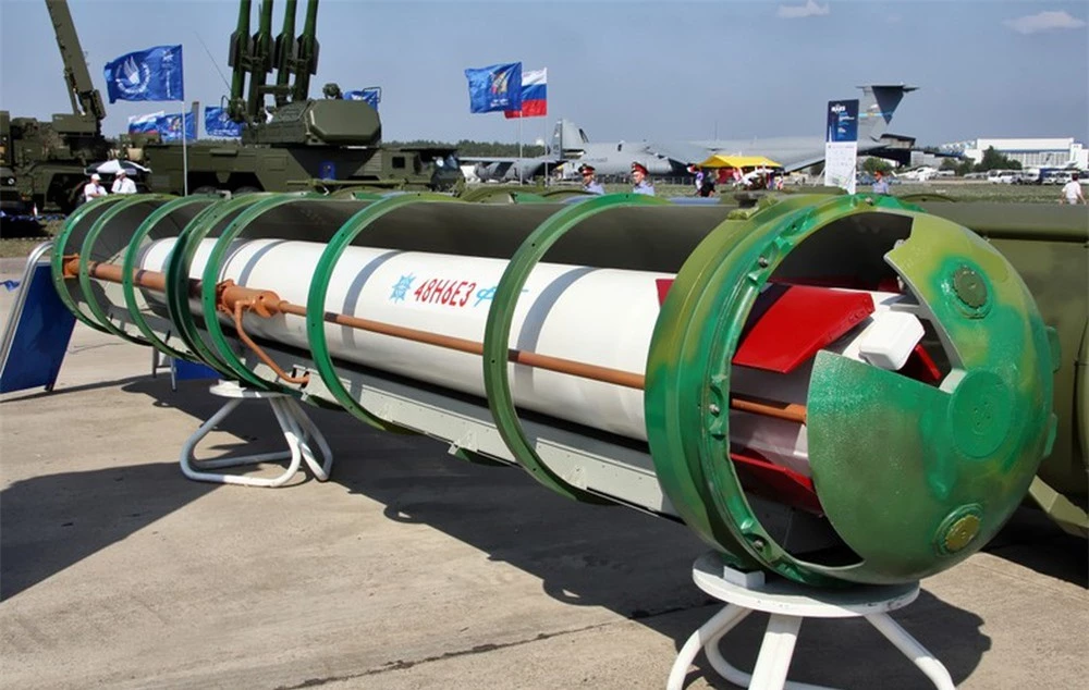 Nga dùng phiên bản đặc biệt của tên lửa S-400 tại Ukraine? - Ảnh 1.