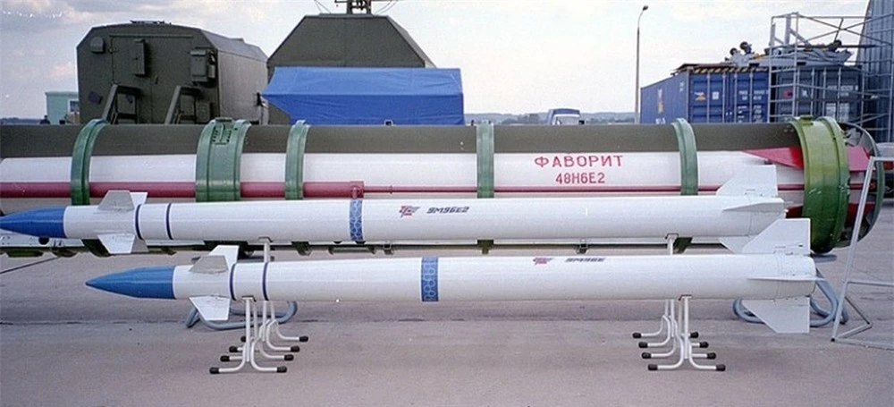 Nga dùng phiên bản đặc biệt của tên lửa S-400 tại Ukraine? - Ảnh 2.