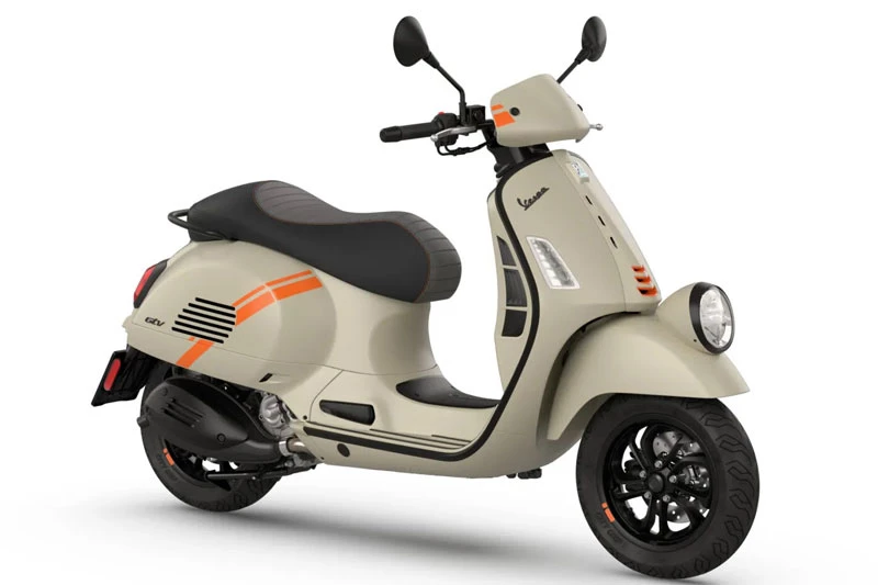 Vespa GTV 300.